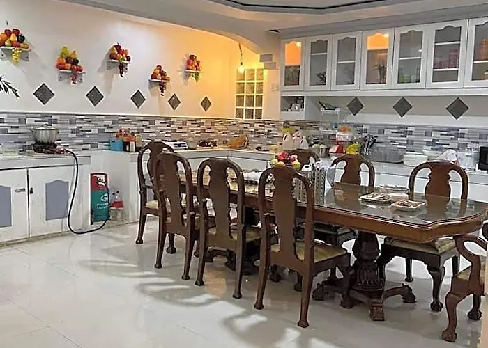 The Veehive 5*